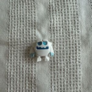 Marshmallow Ultra rare series 7 Disney Doorable